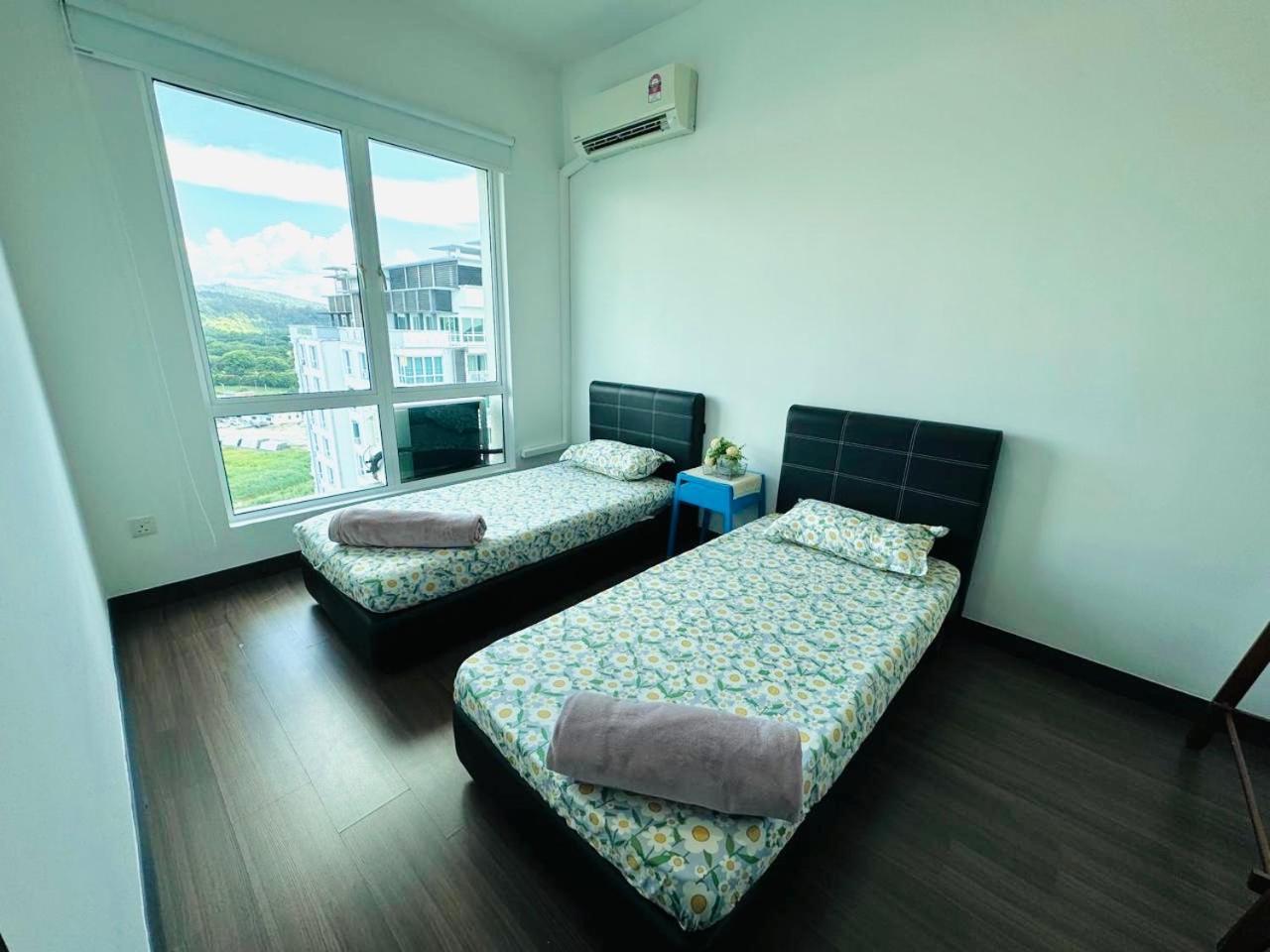 Sandakan Spacious And Comfortable Pool View Condo Exterior foto